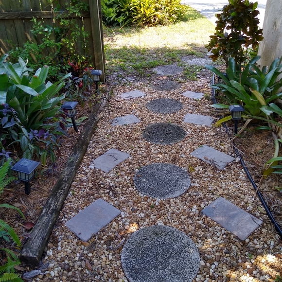 Meet your Posher, Dawn - Picture 9 of 14